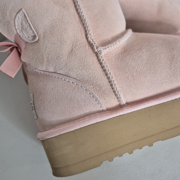UGG Australian Pink Merino Sheepskin Platform Mini Boots with Silk Bow - Size 9 - Picture 11 of 16